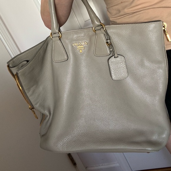 Prada Vitello Daino Side Zip Convertible Tote - Picture 13 of 16